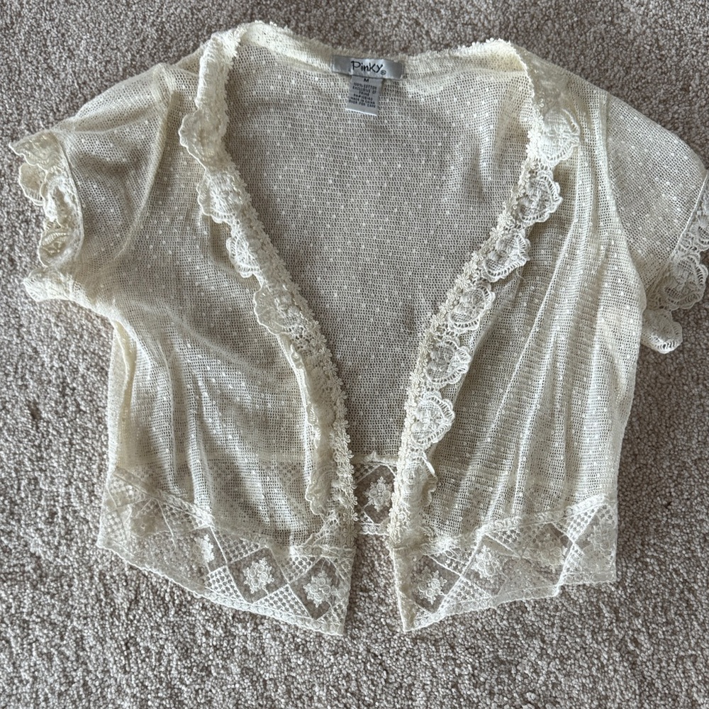 Pinky Ivory Lace-Trim Sheer Cropped Bolero